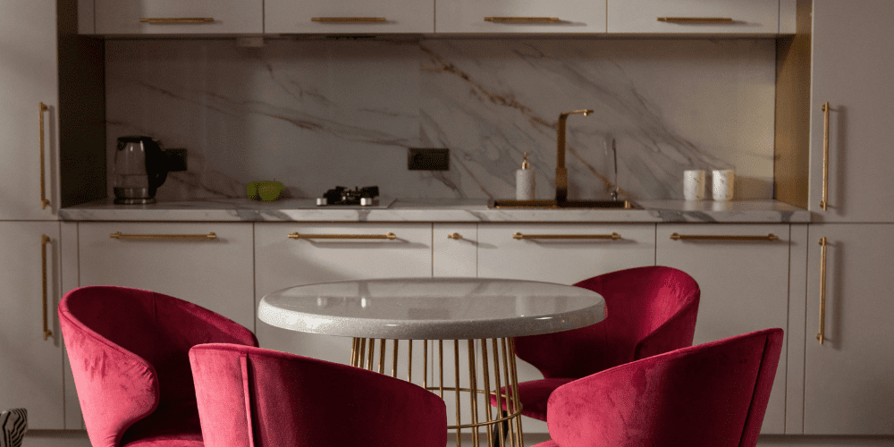 Modern kitchen with a warm and rich colour pallette.